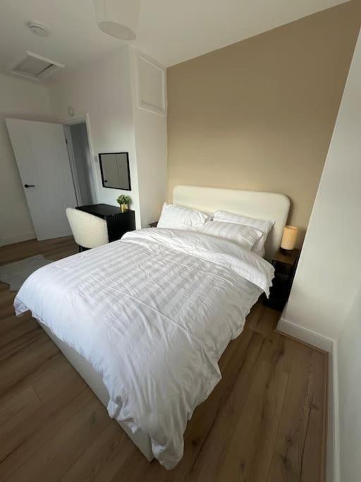 Whole House Modern Two Bedroom In Newcastle - Free Parking Zewnętrze zdjęcie